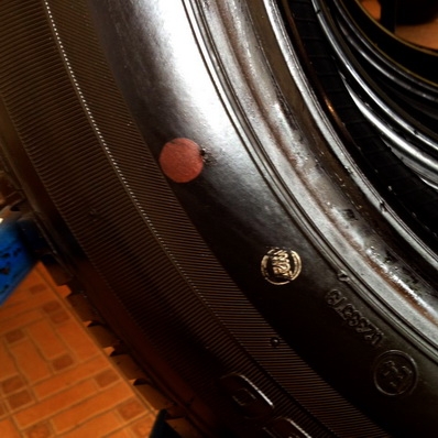 ยางชุด BRIGEDSTONE ปี 14 ใหม่ๆเพิ่งถอด ดอกเต็ม 175-70-14 ครบชุดฝาครอบ ตจว ส่งได้ครับ