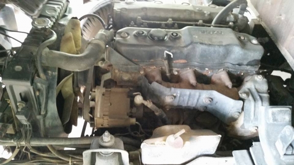 ขาย6ล้อ NKR 110แรง ปี36  มี เพาเวอร์ และ แอร์