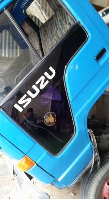 ขาย6ล้อ NKR 110แรง ปี36  มี เพาเวอร์ และ แอร์