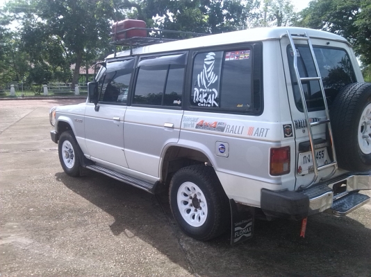 ขาย Mitsubishi pajero เหลี่ยม