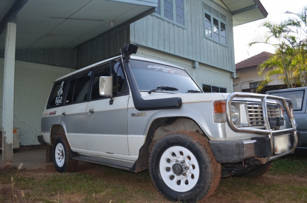 ขาย Mitsubishi pajero เหลี่ยม