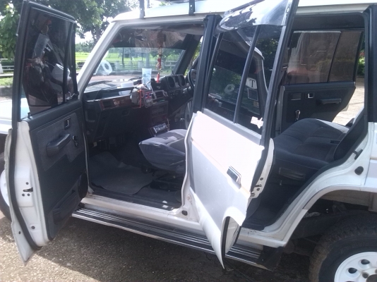 ขาย Mitsubishi pajero เหลี่ยม