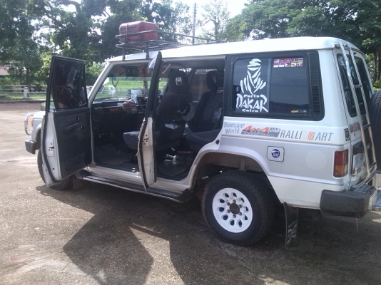 ขาย Mitsubishi pajero เหลี่ยม