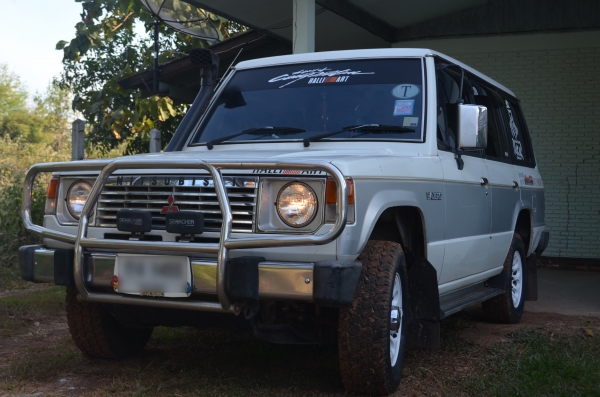 ขาย Mitsubishi pajero เหลี่ยม