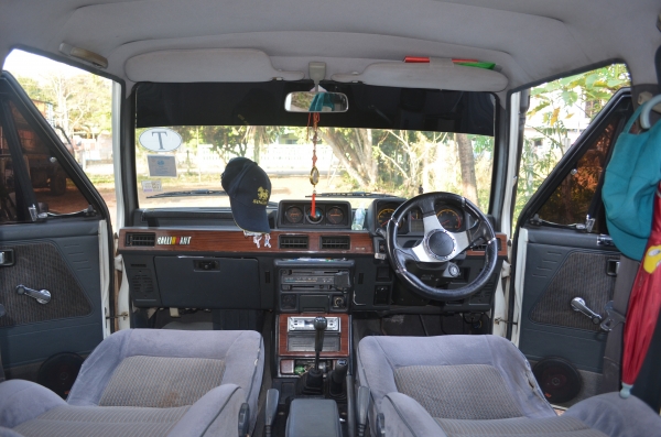 ขาย Mitsubishi pajero เหลี่ยม