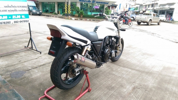 ขายคับ HONDA CB400 ปี98 เวอร์ชั่นSไมล์แดง สีสวย ท่อแต่งแฮนด์บาร์ กันล้ม ชิวหน้า กระจกแต่ง ยางหน้าหลังโซ่สเตอเต็ม อินวอยส์ สรรพสามิตร ราคา 69500 บาท ส่งได้ทั่วไทยคับ สนใจติดต่อ 081-0578282 FACEBOOK ชาญณรงค์ ป๊อป ชัยอมฤต ไอดีไลน์ POPBIGBIKESAKON คับ สนใจรถส