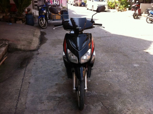 Click ปี 48 รถบ้าน สี แดง เครื่องเดิมๆ มีเล่ม เอกสารพร้อมโอน