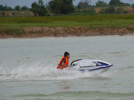 Jet Ski KAWASAKI 750 มือสอง สภาพดี เครื่องแต่ง ท่อแต่ง แรงเร็ว 58,000 สนใจติดต่อ097-343-9877 (โคราช)