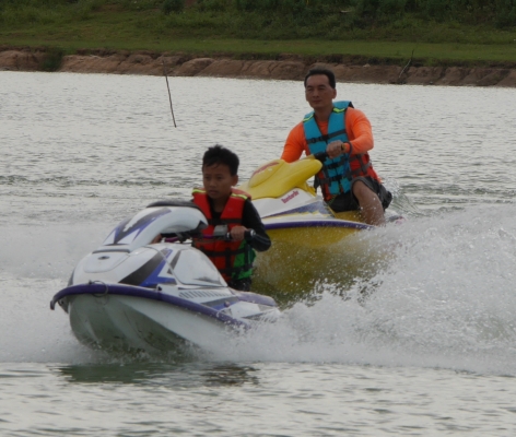 Jet Ski KAWASAKI 750 มือสอง สภาพดี เครื่องแต่ง ท่อแต่ง แรงเร็ว 58,000 สนใจติดต่อ097-343-9877 (โคราช)