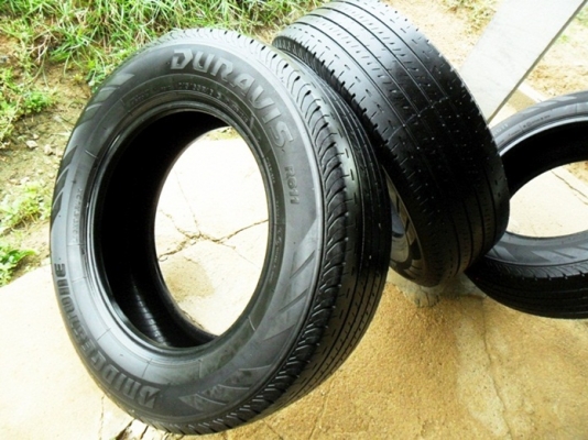 ยางกระบะขอบ16 บริดสโตน215-65-R16 ลงพื้นกลางปี13 (4เส้น2,600บ)