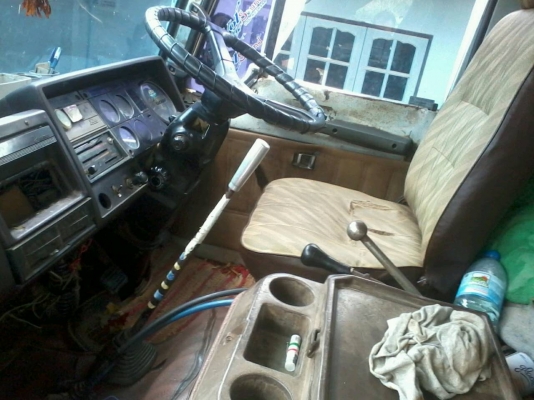 ขายHINO KL120ยาว5.50 ติดเครนTADANO 2.5Tพร้อมใช้ ติดต่อคุณ อ๊อฟ พิจิตร 086-737-9991