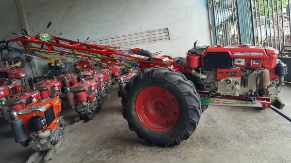 ขายเครื่องคูโบต้าET110พร้อมโครงบางนา สภาพพร้อมใช้างาน ราคาต่อรองได้อีกครับ