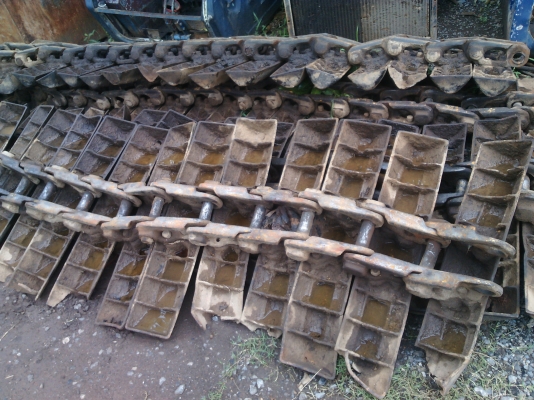 ขายโซ่พร้อมแผ่นตีนเป็ดราคาเศษเหล็ก