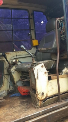 ขายรถขุดแบ็คโคโกเบลโก้SK120-3 มาร์คทรี คอนโทรน้ำมัน ช่วงล่างดี แฟรมสวย แอร์เย็น บูมสวยสภาพพร้อมใช้งาน ทำงานดีพร้อมใช้ ขายรถขุดแบ็คโคโกเบลโก้SK120-3 มาร์คทรี คอนโทรน้ำมัน ช่วงล่างดี แฟรมสวย แอร์เย็น บูมสวยสภาพพร้อมใช้งาน ทำงานดีพร้อมใช้