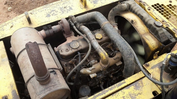 ขายรถขุดแบ็คโคโกเบลโก้SK120-3 มาร์คทรี คอนโทรน้ำมัน ช่วงล่างดี แฟรมสวย แอร์เย็น บูมสวยสภาพพร้อมใช้งาน ทำงานดีพร้อมใช้ ขายรถขุดแบ็คโคโกเบลโก้SK120-3 มาร์คทรี คอนโทรน้ำมัน ช่วงล่างดี แฟรมสวย แอร์เย็น บูมสวยสภาพพร้อมใช้งาน ทำงานดีพร้อมใช้