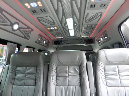 ตู้แต่งเต็มๆ แอร์ไมโครบัส มองหารถตู้ โทร 087-775-8887