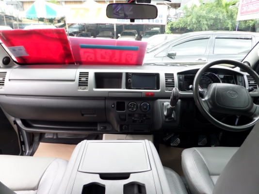 ตู้แต่งเต็มๆ แอร์ไมโครบัส มองหารถตู้ โทร 087-775-8887