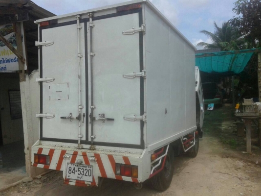 รถบรรทุก ISUZU 4 ล้อ สภาพสวยพร้อมใช้งาน