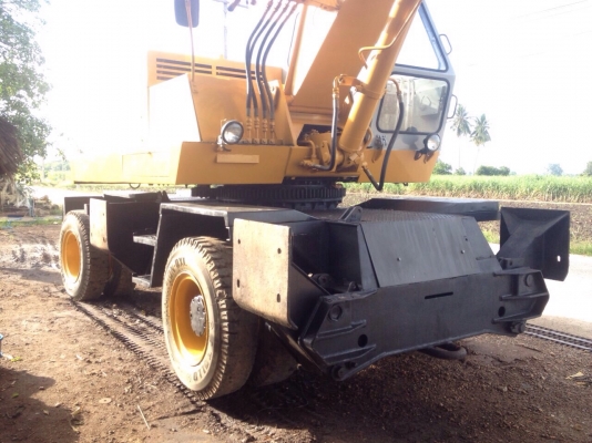 ขายรถแบ็คโฮล้อยาง Kobelco เทียบเท่า 150 เครื่อง Deutz สนใจติดต่อกุ้งบางมด 098-3248078