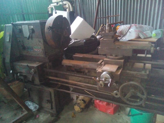 ขายกลึง8ฟุตคอลึก1.2เมตรใต้หวันพร้อมใช้ผ่านป้อมมีดได้15นิ้ว