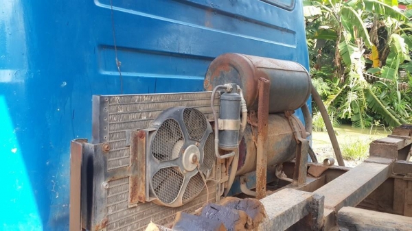 ขาย6ล้อดัมพ์ดินยาง900ด่วน 175แรงเฟืองท้ายfuso เครื่องดี ภาษีปี59 สภาพพร้อมใช้งาน พร้อมชุดโอน พ.เพาเวอร์ แอร์ พร้อมวิ่งลุยงาน