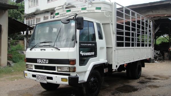 ดาวน์55000 ISUZU ROCKY แอร์ ฟิล์ม เพาเวอร์ เครื่องดี คัสฃีสวย รถพร้อมใช้ ราคาถูก