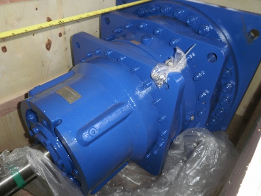 เกียร์ทดรอบขนาดใหญ่