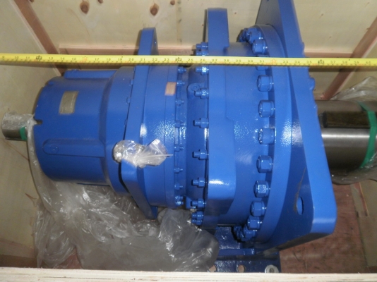 เกียร์ทดรอบขนาดใหญ่