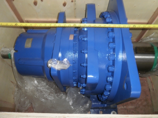 เกียร์ทดรอบขนาดใหญ่