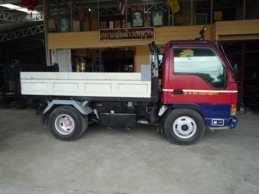 6 ล้อ ดั้มพ์ NKR58E  เครื่อง 4HF1