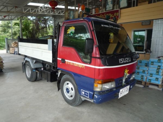 6 ล้อ ดั้มพ์ NKR58E เครื่อง 4HF1