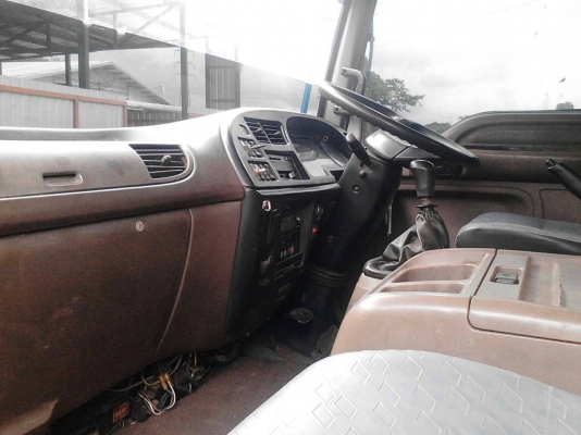 ขาย10ล้อ2เพลาเครื่อง230แรงโบอินเตอยาง825กระบะลากรถเกี่ยวราคา850000