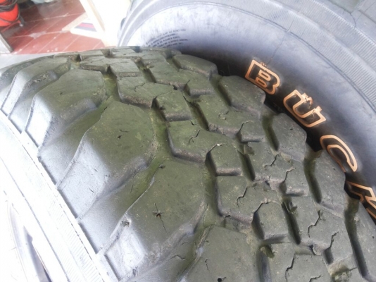 ยาง MUD MAXXIS BUCKSHOT 31x10.5 ปี 2014 มี 2 เส้นครับ