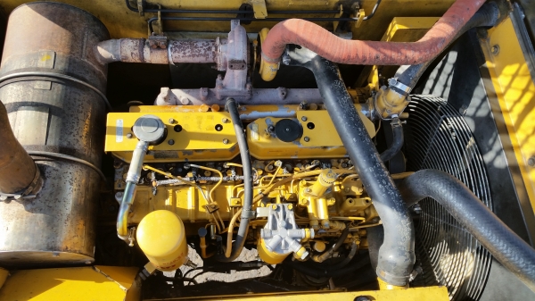 ขายด่วนรถแม็คโครCAT 320C ซีเรียสูงชั่วโม่งทำงานน้อยแอร์เย็นมาก รถนอกนำเข้ายังไม่เคยใช้งาน ในเมืองไทยเลย