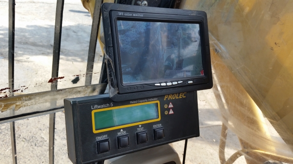 ขายด่วนรถแม็คโครCAT 320C ซีเรียสูงชั่วโม่งทำงานน้อยแอร์เย็นมาก รถนอกนำเข้ายังไม่เคยใช้งาน ในเมืองไทยเลย