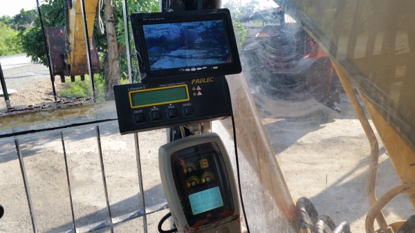 ขายด่วนรถแม็คโครCAT 320C ซีเรียสูงชั่วโม่งทำงานน้อยแอร์เย็นมาก รถนอกนำเข้ายังไม่เคยใช้งาน ในเมืองไทยเลย