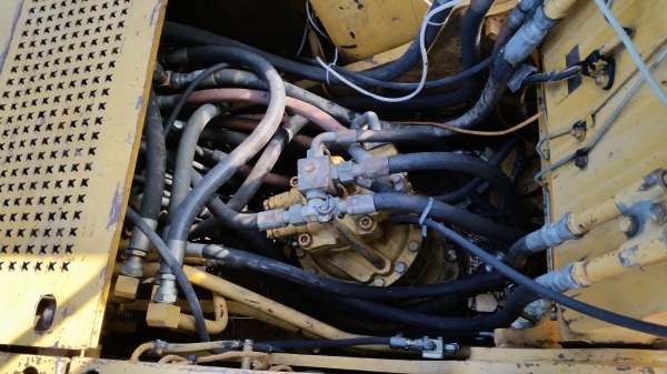 ขายด่วนรถแม็คโครCAT 320C ซีเรียสูงชั่วโม่งทำงานน้อยแอร์เย็นมาก รถนอกนำเข้ายังไม่เคยใช้งาน ในเมืองไทยเลย