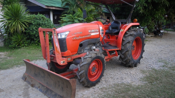 ขายKubota L4708 ใบดันพร้อมโรตารี่ สภาพดีมากครับ สนใจติดต่อ