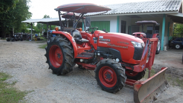 ขายKubota L4708 ใบดันพร้อมโรตารี่ สภาพดีมากครับ สนใจติดต่อ