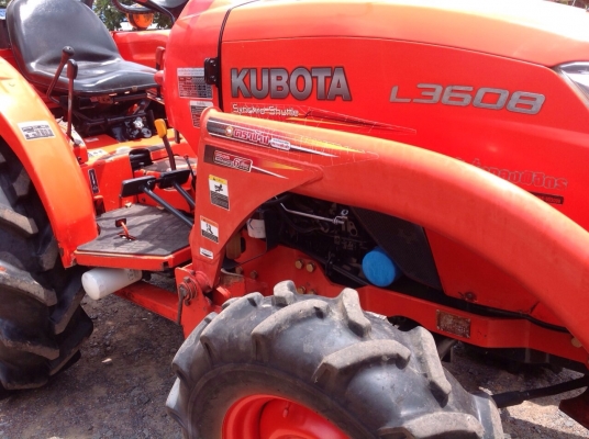 แทรกเตอร์คูโบต้า 3608 สภาพดีเดิมพร้อมใช้งาน มีผานดันหน้า และ โรตารี่