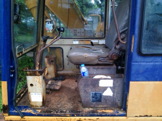 ขายด่วน รถแบคโฮ  KOMATSU  120 รุ่น 3  สภาพดี  พร้อมใช้งาน