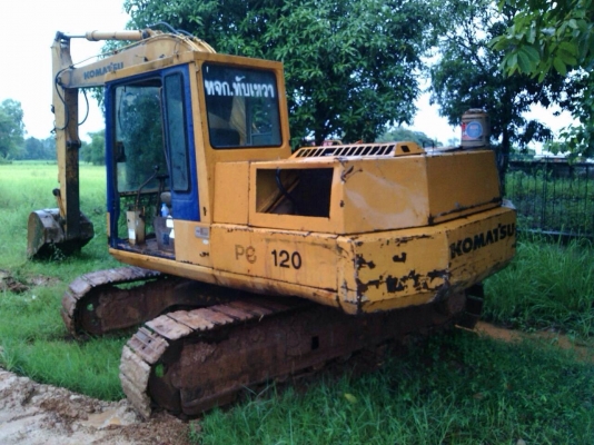 ขายด่วน รถแบคโฮ  KOMATSU  120 รุ่น 3  สภาพดี  พร้อมใช้งาน