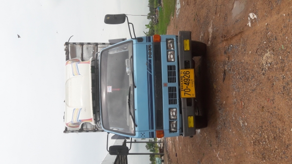 NKR  110 แรง  ป้ายเหลือง 70  สภาพพร้อมใช้งาน ราคา 285,000บาท