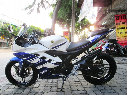 ขาย Yamaha R 15 รถปี 2015 ไมล์แท้ 3178 กม สภาพสวยเดิมๆ มีกุญแจแท้ 2 ดอก สมุดคู่มือการใช้งาน สมุดรับประกันศูนย์ สีขาว น้ำเงิน ราคา 69900 บาท