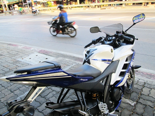 ขาย Yamaha R 15 รถปี 2015 ไมล์แท้ 3178 กม สภาพสวยเดิมๆ มีกุญแจแท้ 2 ดอก สมุดคู่มือการใช้งาน สมุดรับประกันศูนย์ สีขาว น้ำเงิน ราคา 69900 บาท