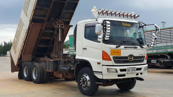 ขายด่วนสิบล้อดั้มสามมิตร 320แรง ปี51 รถสวยเดิม ยางดี เครื่องเกียร์ไม่เคยแกะ ภายในสวยสะอาด ขายด่วนสิบล้อดั้มสามมิตร 320แรง ปี51 รถสวยเดิม ยางดี เครื่องเกียร์ไม่เคยแกะ ภายในสวยสะอาด