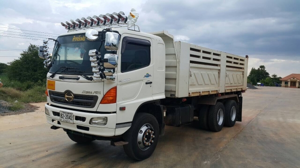 ขายด่วนสิบล้อดั้มสามมิตร 320แรง ปี51 รถสวยเดิม ยางดี เครื่องเกียร์ไม่เคยแกะ ภายในสวยสะอาด ขายด่วนสิบล้อดั้มสามมิตร 320แรง ปี51 รถสวยเดิม ยางดี เครื่องเกียร์ไม่เคยแกะ ภายในสวยสะอาด