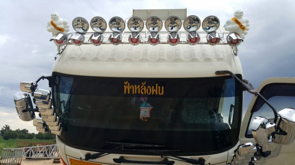 ขายด่วนสิบล้อดั้มสามมิตร 320แรง ปี51 รถสวยเดิม ยางดี เครื่องเกียร์ไม่เคยแกะ ภายในสวยสะอาด ขายด่วนสิบล้อดั้มสามมิตร 320แรง ปี51 รถสวยเดิม ยางดี เครื่องเกียร์ไม่เคยแกะ ภายในสวยสะอาด