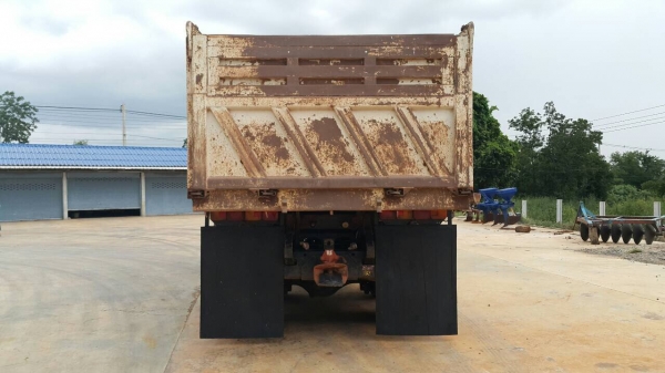 ขายด่วนสิบล้อดั้มสามมิตร 320แรง ปี51 รถสวยเดิม ยางดี เครื่องเกียร์ไม่เคยแกะ ภายในสวยสะอาด ขายด่วนสิบล้อดั้มสามมิตร 320แรง ปี51 รถสวยเดิม ยางดี เครื่องเกียร์ไม่เคยแกะ ภายในสวยสะอาด