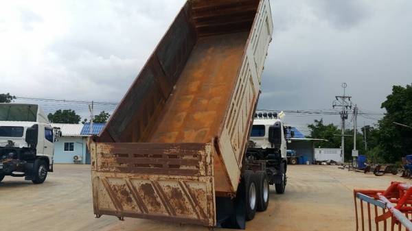 ขายด่วนสิบล้อดั้มสามมิตร 320แรง ปี51 รถสวยเดิม ยางดี เครื่องเกียร์ไม่เคยแกะ ภายในสวยสะอาด ขายด่วนสิบล้อดั้มสามมิตร 320แรง ปี51 รถสวยเดิม ยางดี เครื่องเกียร์ไม่เคยแกะ ภายในสวยสะอาด